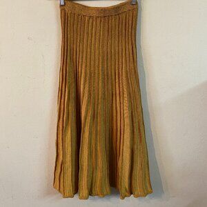 SHEIN SMALL (SIZE 4) GOLD PLEATED KNIT SKIRT